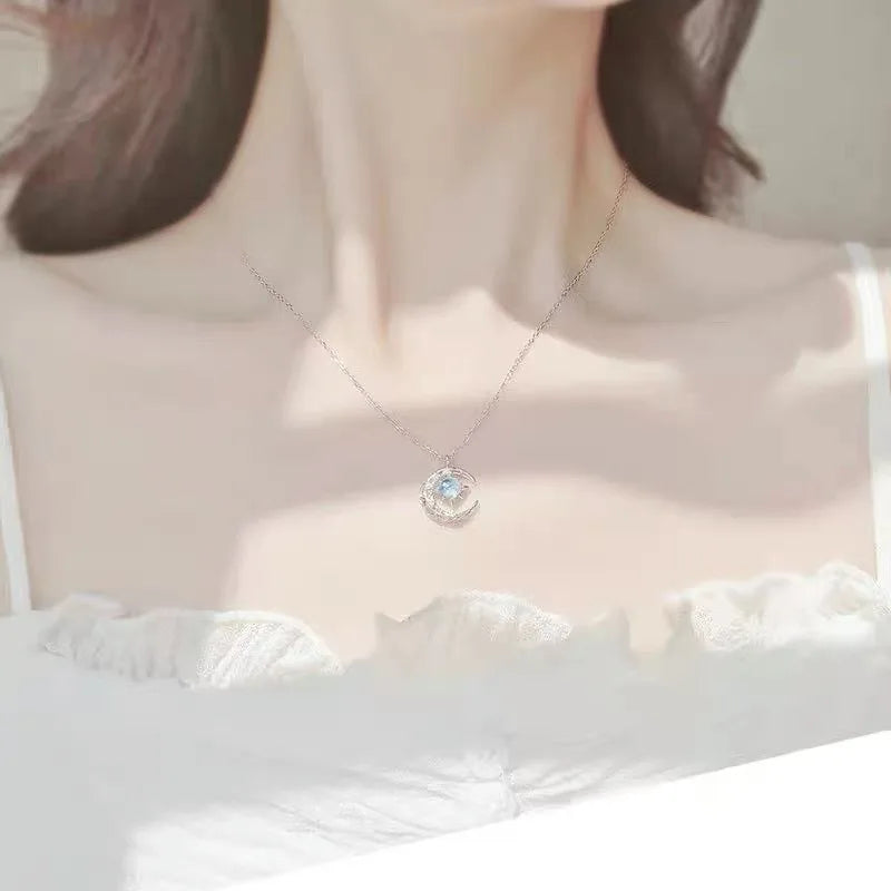 tar Moon Pendant Necklaces for Women Simple Clavicle Chain Fashion Jewelry Accessories