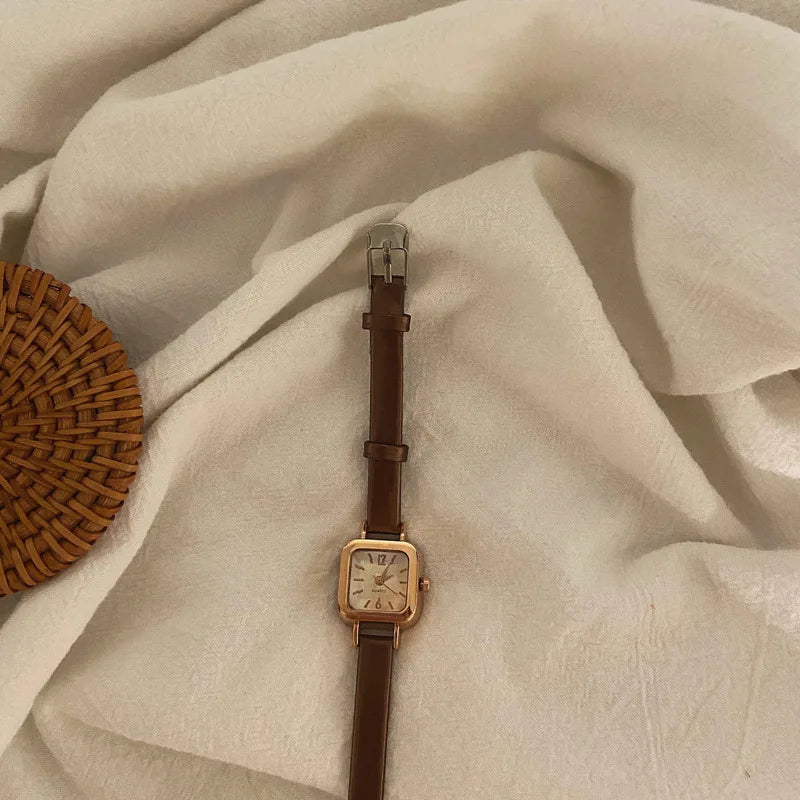 Women Watch Small Square Dial Thin Leather Strap Ladies Wristwatch Elegant Female Watches Casual Relogios Feminino Reloj